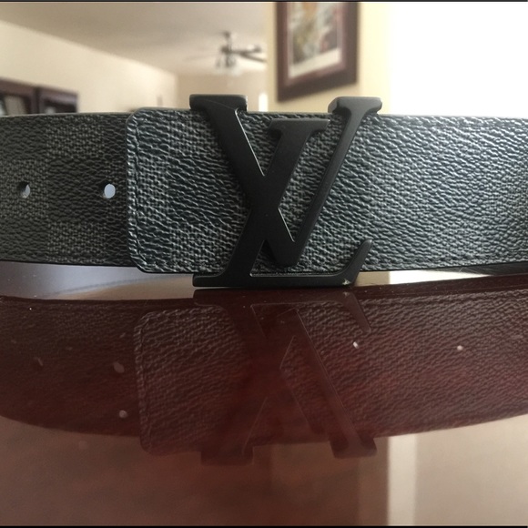 Louis Vuitton Belt - Picture 2 of 4